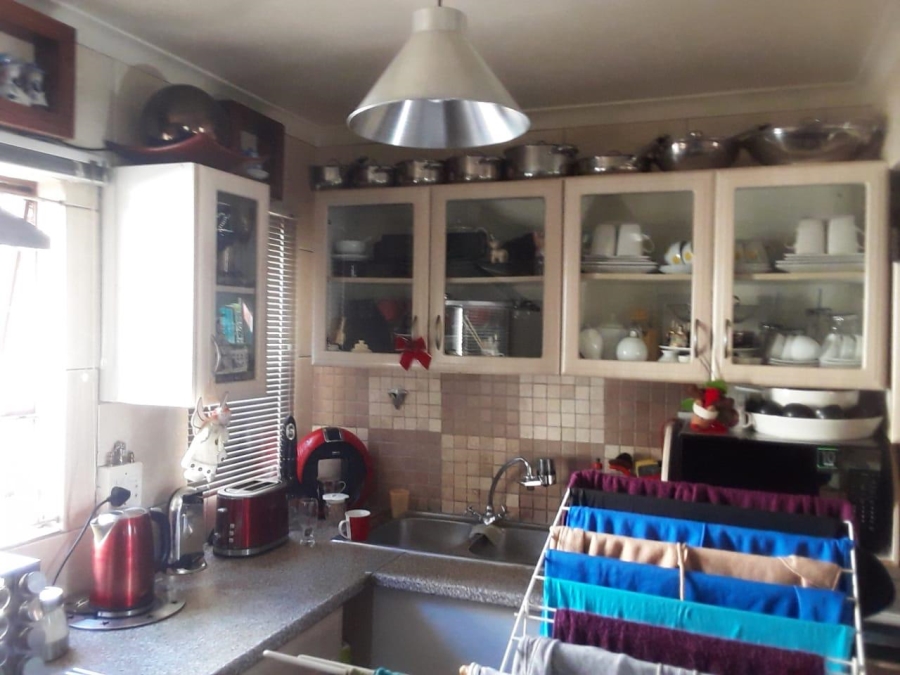 2 Bedroom Property for Sale in Zonnebloem Western Cape